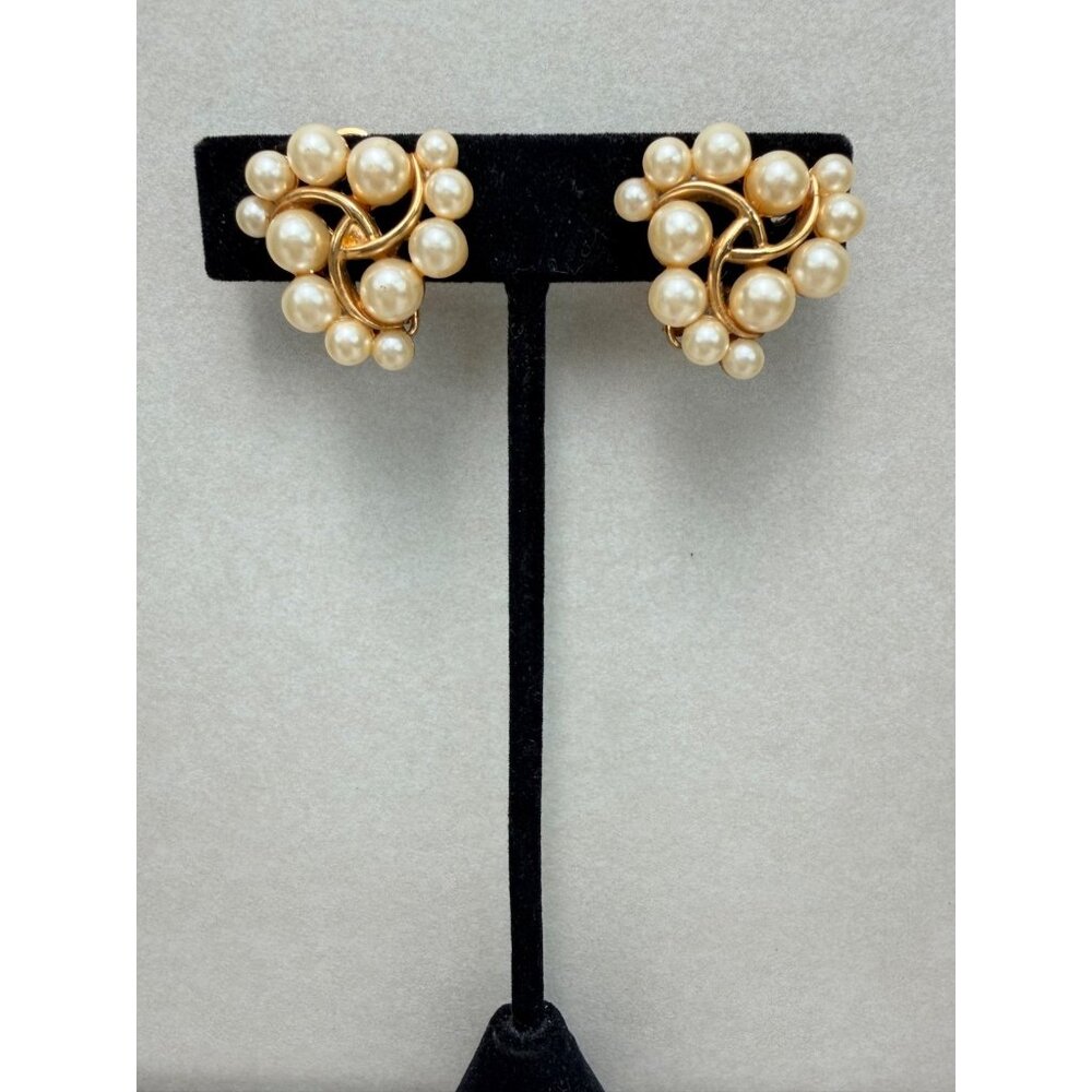 Marvella Signed Clip On Earrings Lustrous Faux Pearl Vintage Statement